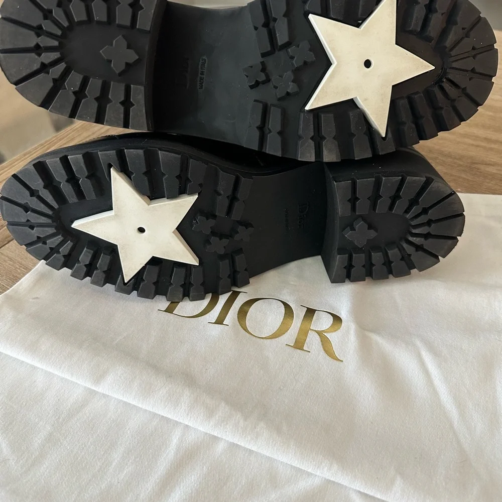 Christian Dior Cannage pattern leather boot.  EUR size 41 - Picture 2 of 3